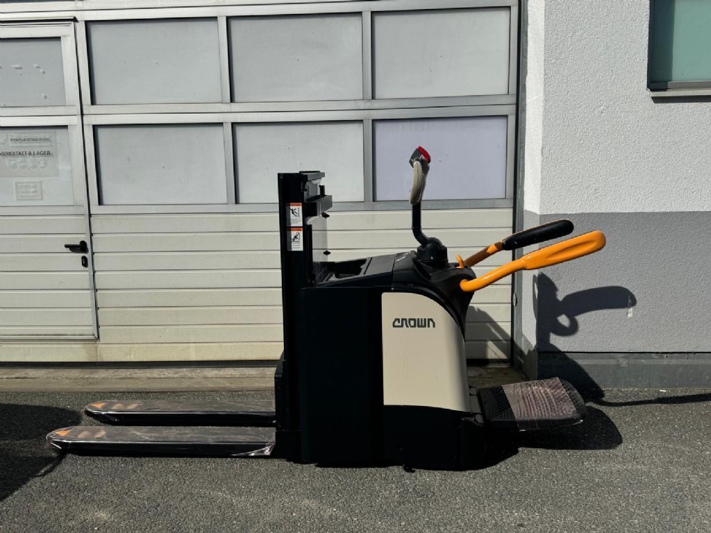 Crown dt3040 1670 Gabelstapler