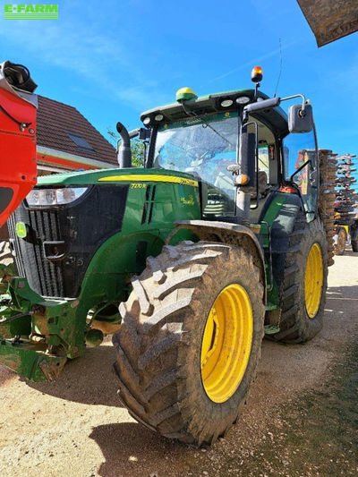 E-FARM: John Deere 7270 R - Tractor - id HND82AD - €108,000 - Year of construction: 2017 - Engine hours: 4,450,Engine power (HP): 270,France