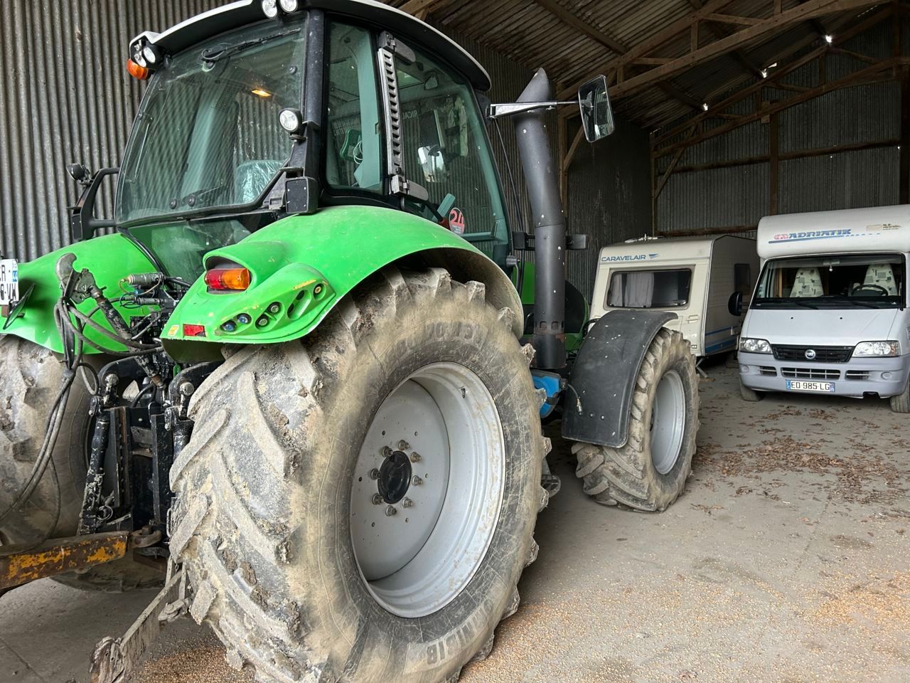 E-FARM: Deutz-Fahr Agrotron TTV610 - Tractor - id CWHSX4U - Año: 2013 - Horas: 4600,Potencia del motor: 165,Francia