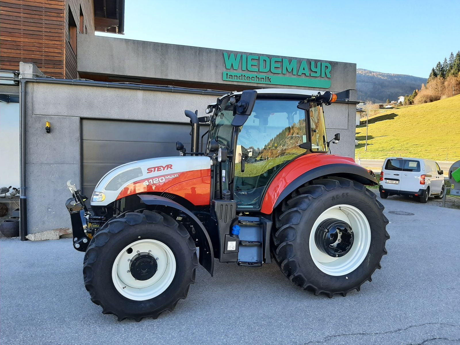 Steyr 4120 Multi Tractor 87.500 €