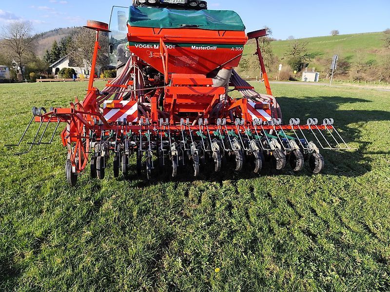 Kverneland kverneland ng 300 h4 vogel noot master drill 300 Siewnik rzędowy/agregat uprawowo-siewny 16 500 €