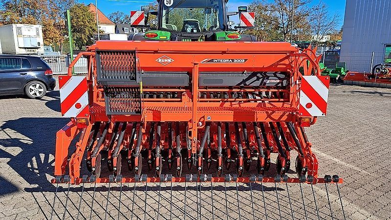 Kuhn Integra 3003-24 SD Siewnik rzędowy/agregat uprawowo-siewny 28 990 €