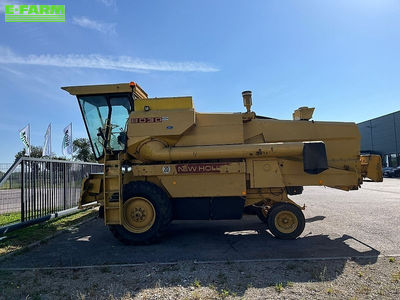 E-FARM: New Holland CX 8030 - Combine harvester - id BDP7GU1 - €15,000 - Year of construction: 1991 - Engine hours: 2,565,Engine power (HP): 116,Germany