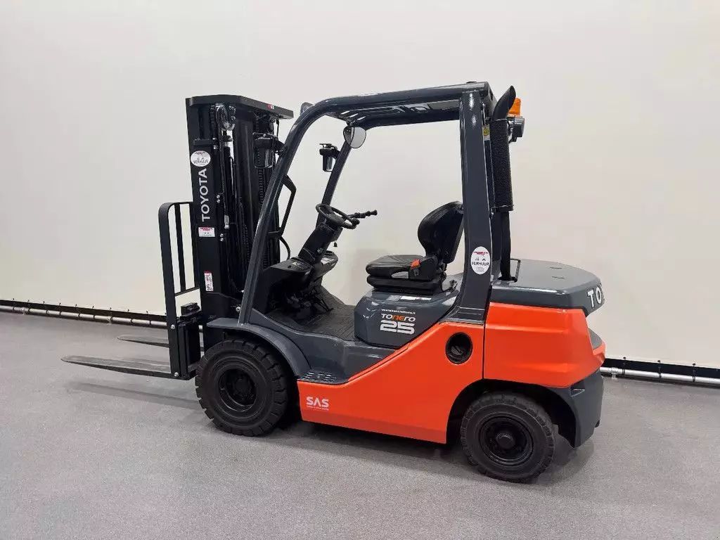TOYOTA demo 52-8 fdf 25 demo Gabelstapler 29.500 €