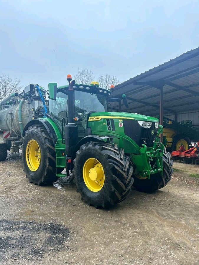 John Deere 6R 215 Tractor €132,000
