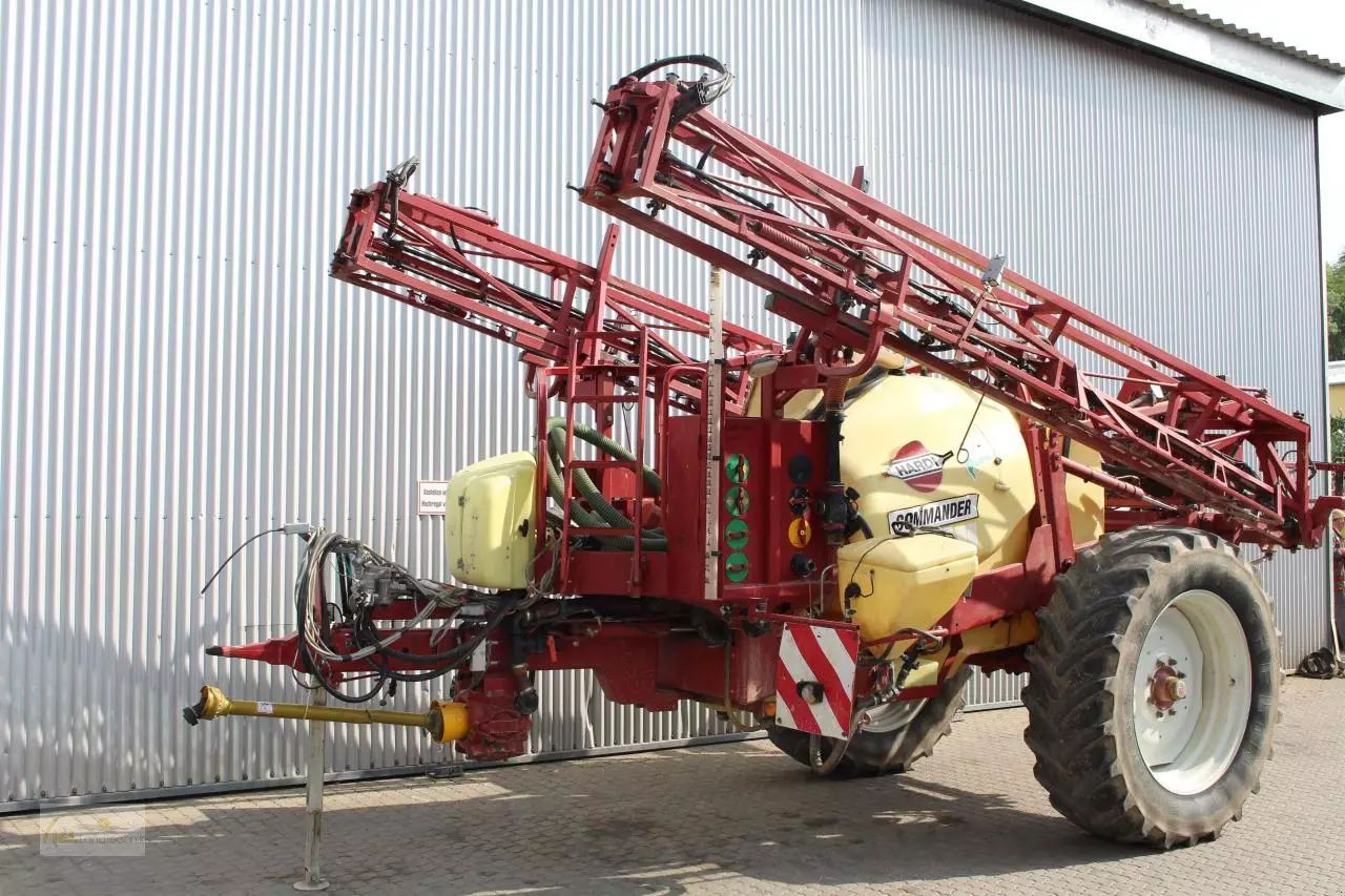 E-FARM: Hardi commander 2800 - Pflanzenschutzspritze - id NGKRD7T - 14.706 € - Baujahr: 2000 - Deutschland