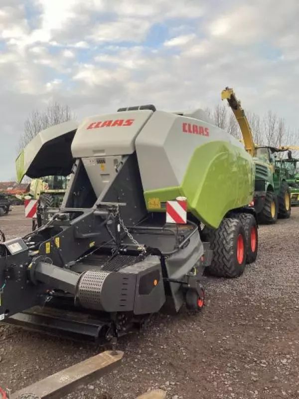 Claas Quadrant 5300 FC Balownica