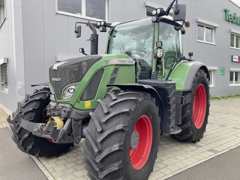 E-FARM: Fendt 724 Vario ProfiPlus - Traktor - id EBJQCHH - 107.000 € - Baujahr: 2016 - Abgelesene Motorstunden: 6.155,Motorleistung (PS): 237,Deutschland