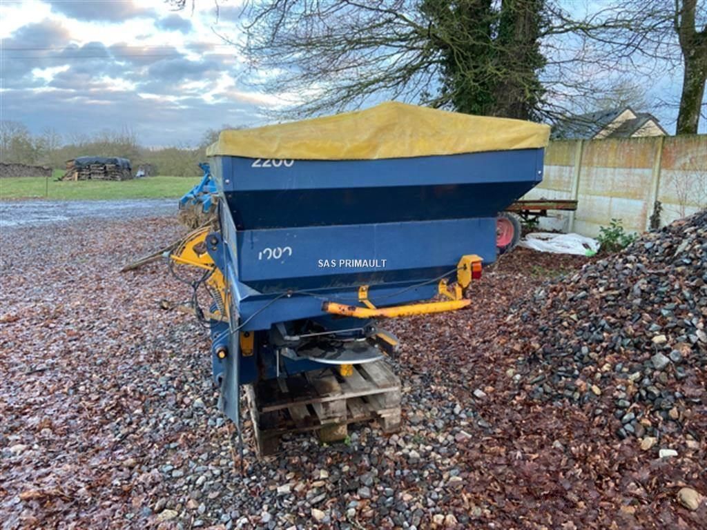 E-FARM: Bogballe ex 2200 - Epandeur d'engrais - id XAPAWC7 - Année: 1995 - France