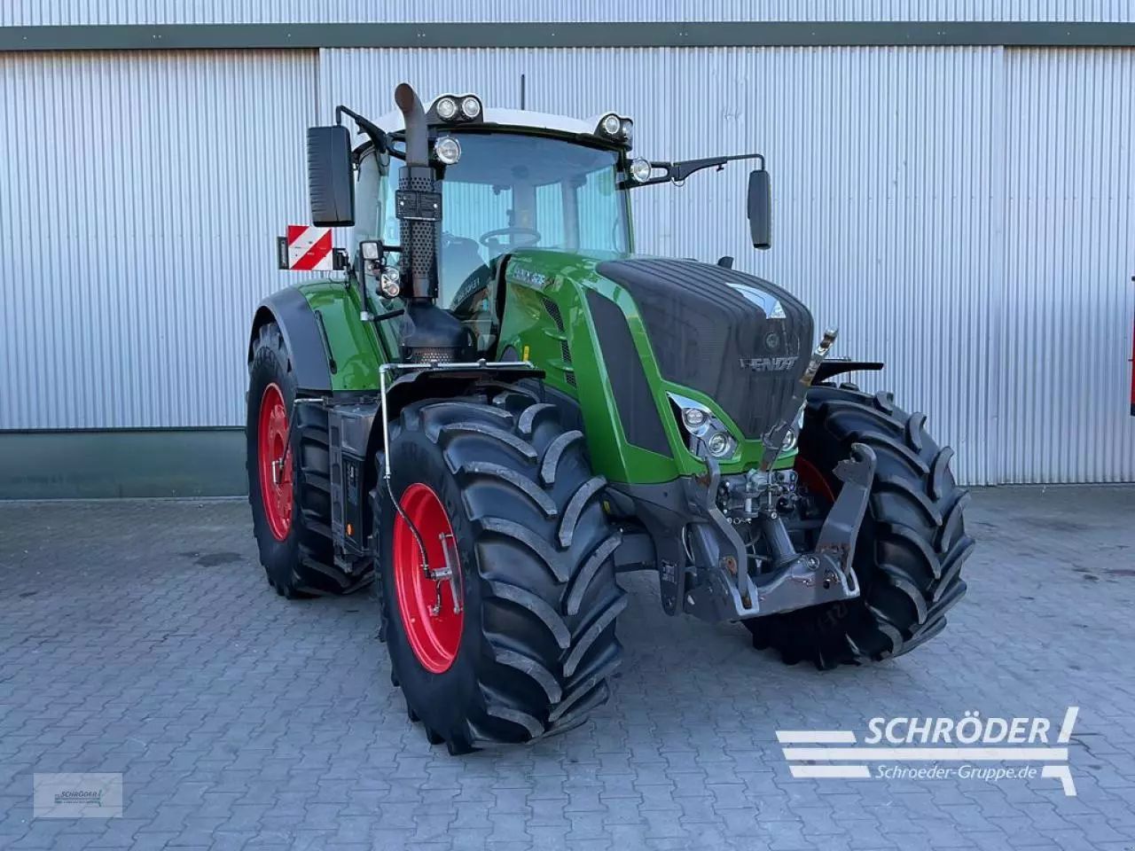 E-FARM: Fendt 828 Vario ProfiPlus - Traktor - id X5KFTEQ - 149.885 € - Baujahr: 2021 - Abgelesene Motorstunden: 2.898,Motorleistung (PS): 287,Deutschland