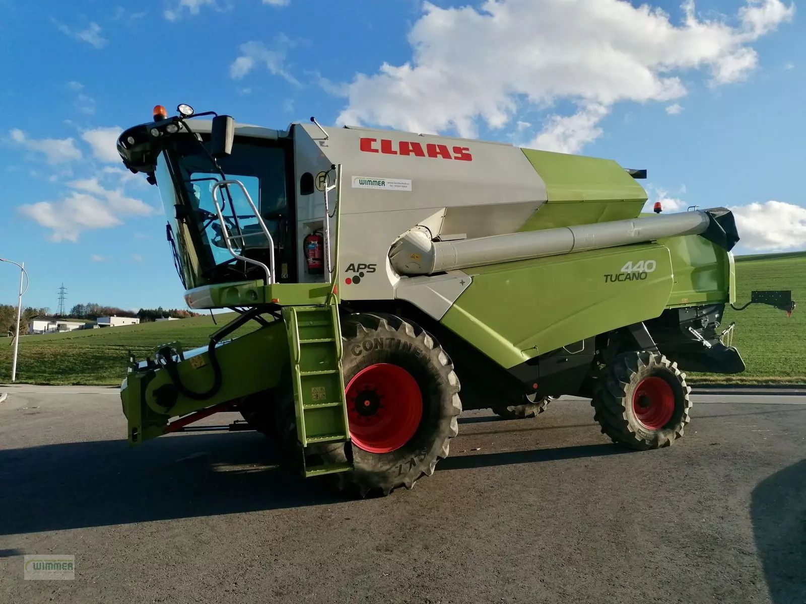 E-FARM: Claas Tucano 440 - Moissoneuse-batteuse - id YEUFNYA - 112 500 € - Année: 2009 - Lecture du nombre d'heure: 3 150,Puissance du moteur (chevaux): 279,Autriche