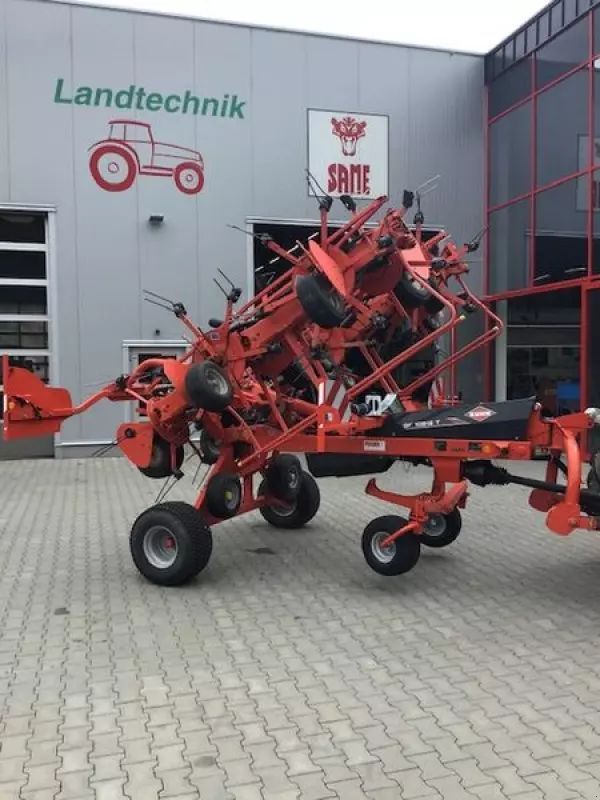 Kuhn GF 10812 T Karuzelowy przetrząsacz do siana 23 009 €