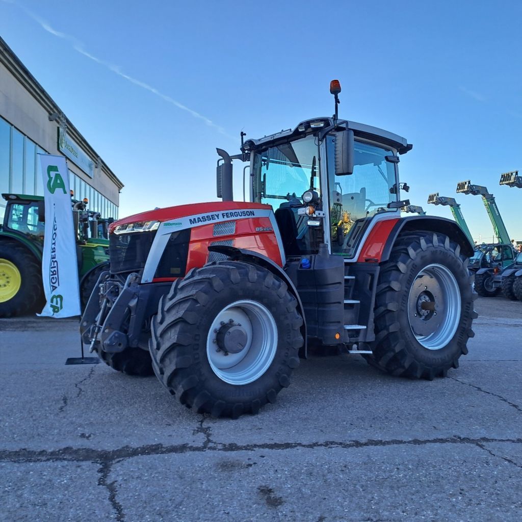 E-FARM: Massey Ferguson 8S.265 - Traktor - id GEH2QBP - 100 000 € - Rok produkcji: 2021 - Motogodziny: 4226,Moc silnika: 265,Włochy