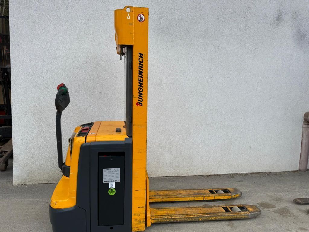 JUNGHEINRICH ejc 214z Maszt sztaplowy 5990 €