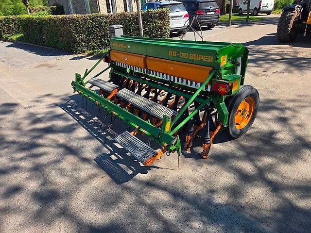 Amazone d8-30 super Siewnik rzędowy/agregat uprawowo-siewny 2500 €