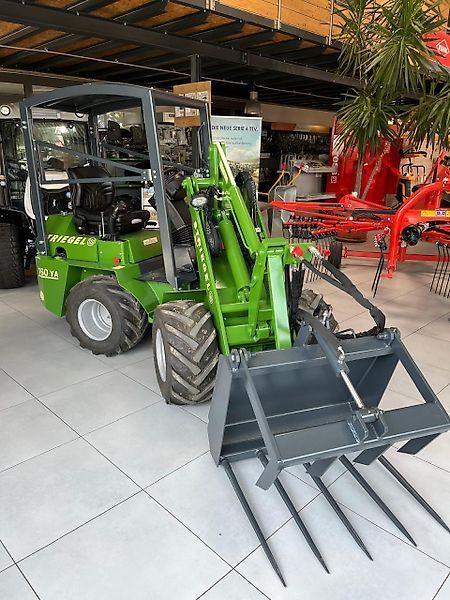 Striegel 160 ya Încărcător cu direcție compactă 23.000 EUR