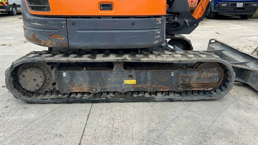 Doosan dx 63-3 Escavatore cingolato 29.780 €