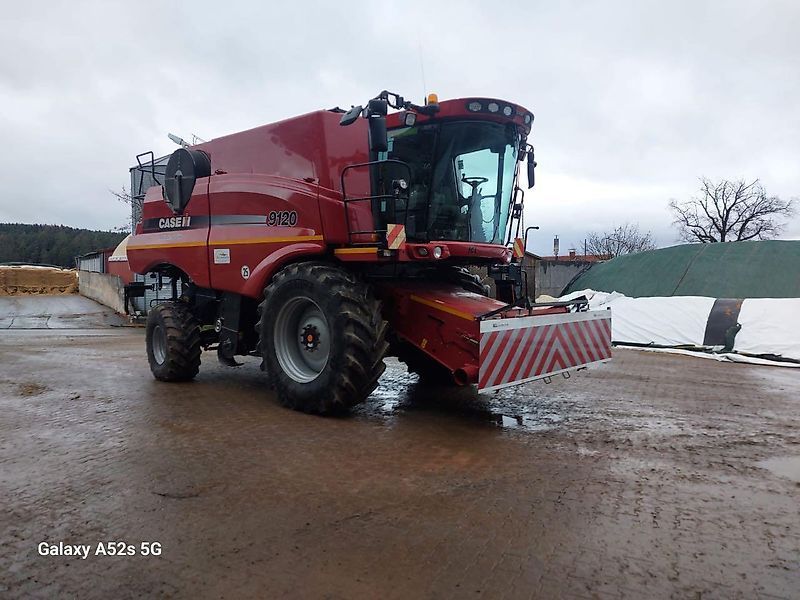 E-FARM: Case IH axial 9120 - Mähdrescher - id MJAN12B - 118.500 € - Baujahr: 2011 - Abgelesene Motorstunden: 2.523,Deutschland