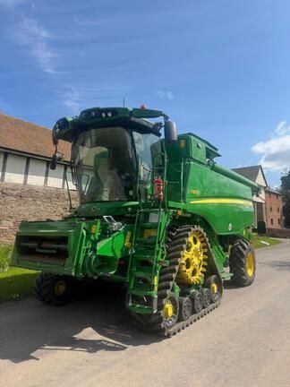 John Deere T 670 Moissonneuse-batteuse 380 886 €