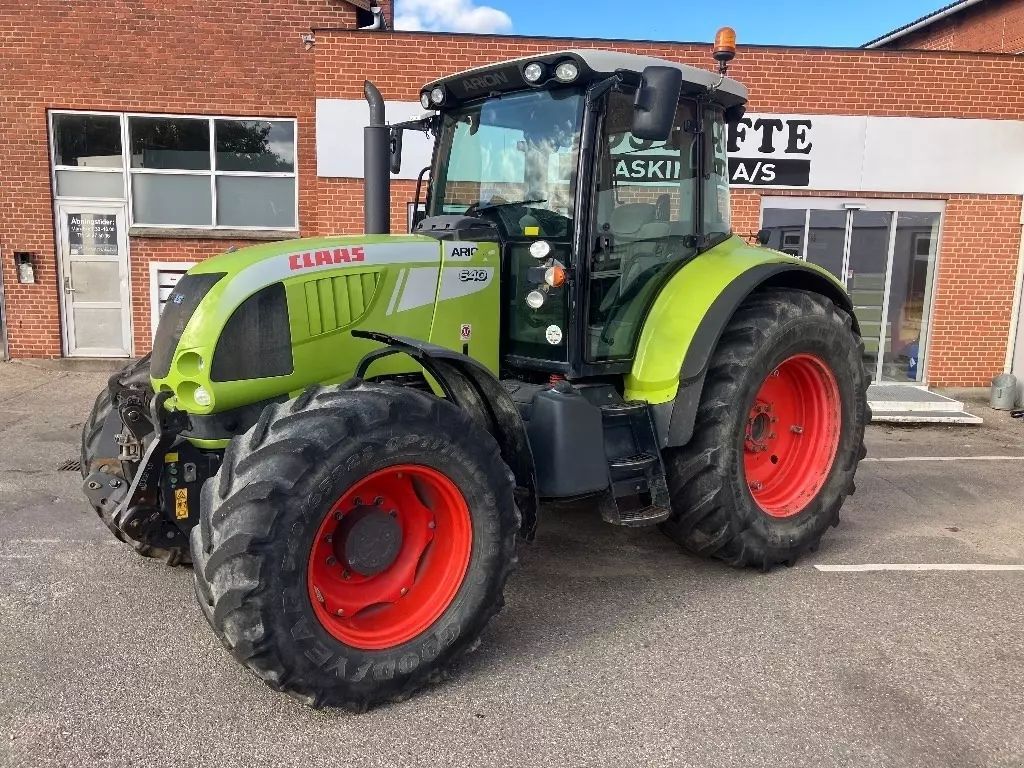 Claas Arion 640 Cebis Tractor €39,486