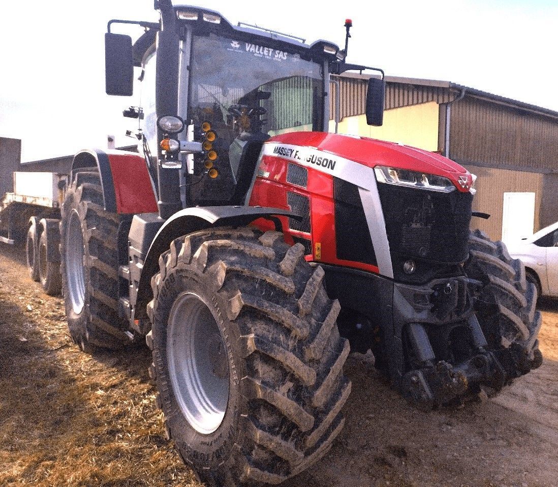 E-FARM: Massey Ferguson 8S.245 - Tracteur - id N5W5VNT - 128 000 € - Année: 2021 - Lecture du nombre d'heure: 1 750,Puissance du moteur (chevaux): 245,France