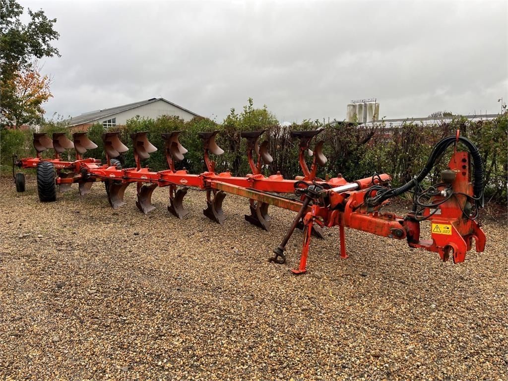 Kuhn vari manager 6+3 Aratro 6.026 €