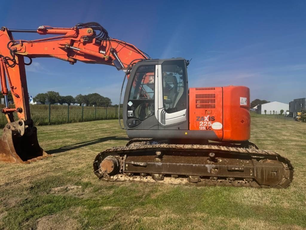Hitachi zx 225 us lc-3 Excavadora de orugas 35.000 €