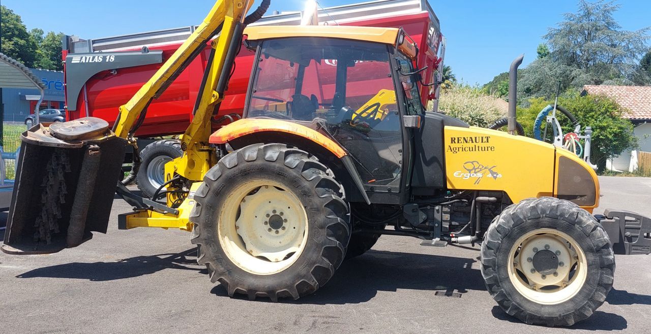 E-FARM: Claas ergos 436 - Traktor - id QLUCXFA - 30.000 € - Baujahr: 2005 - Abgelesene Motorstunden: 5.260,Motorleistung (PS): 82,Frankreich