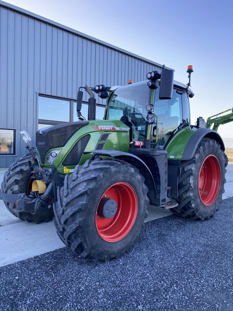 Fendt 724 Vario Profi Plus Tractor €139,860