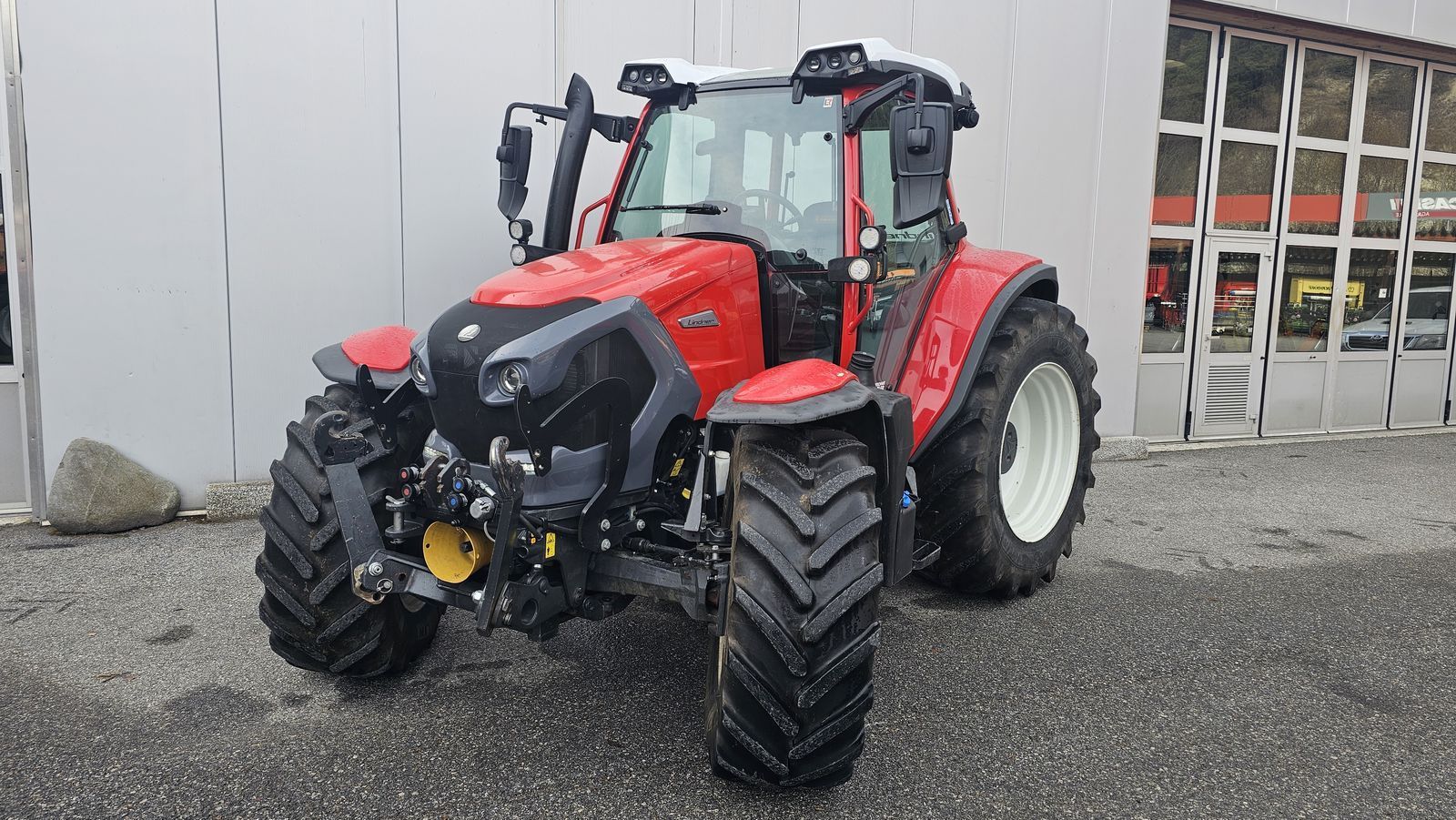 Lindner Lintrac 130 Traktor 95.834 €