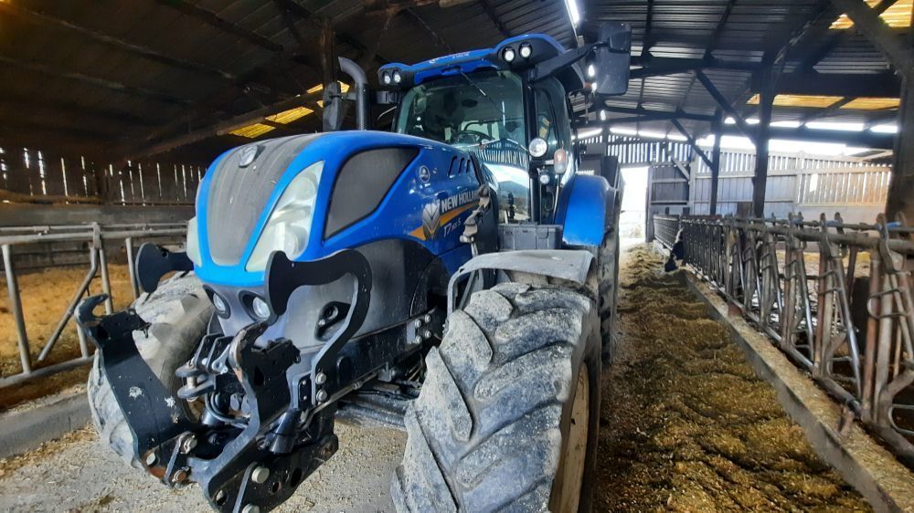 E-FARM: New Holland T7.165 S - Tracteur - id 8PKAPSS - 60 000 € - Année: 2020 - Lecture du nombre d'heure: 4 200,Puissance du moteur (chevaux): 150,France
