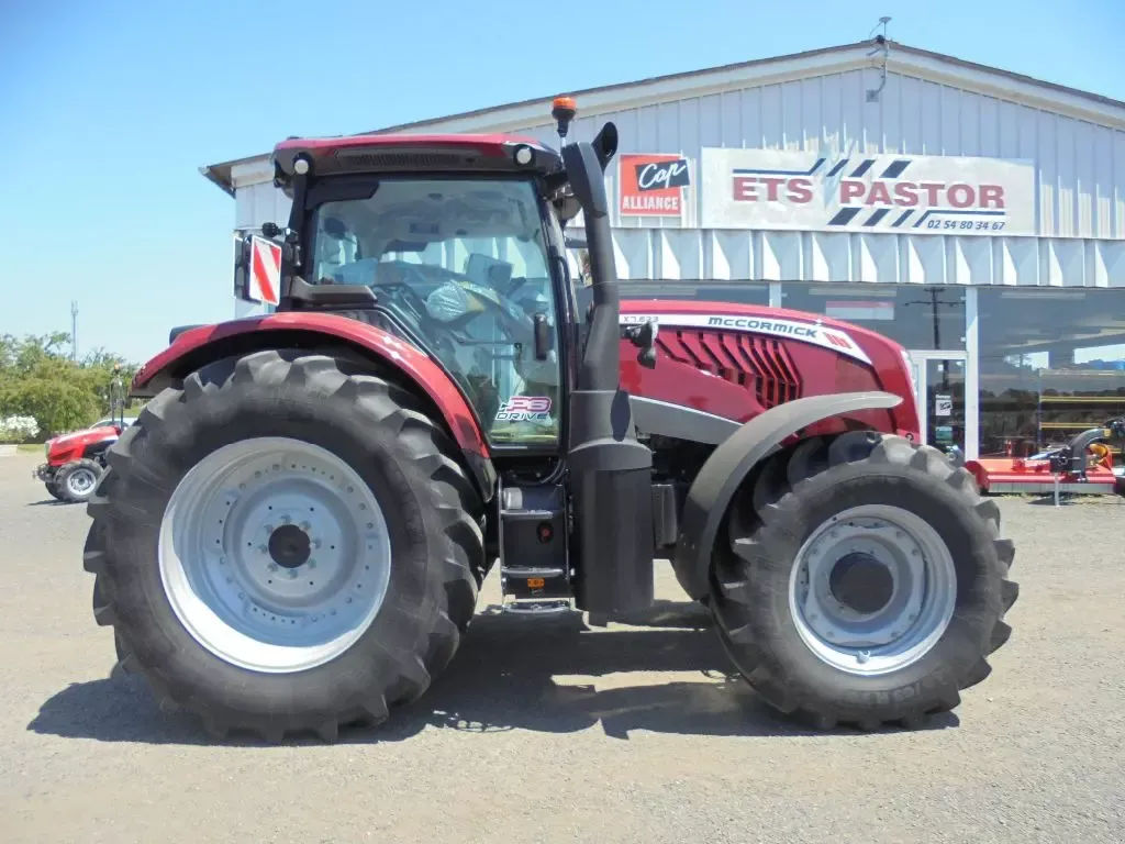 E-FARM: McCormick x7-624vt - Tractor - id IDGCWMA - Año: 2023 - Horas: 10,Potencia del motor: 240,Francia