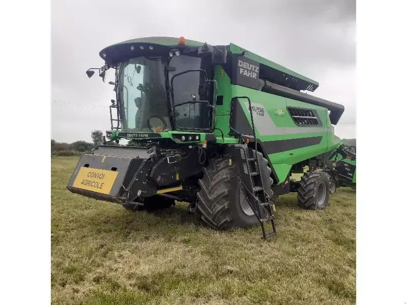 E-FARM: Deutz-Fahr C 9206 TS - Cosechadora - id QFFTLV6 - 135.000 € - Año: 2016 - Francia
