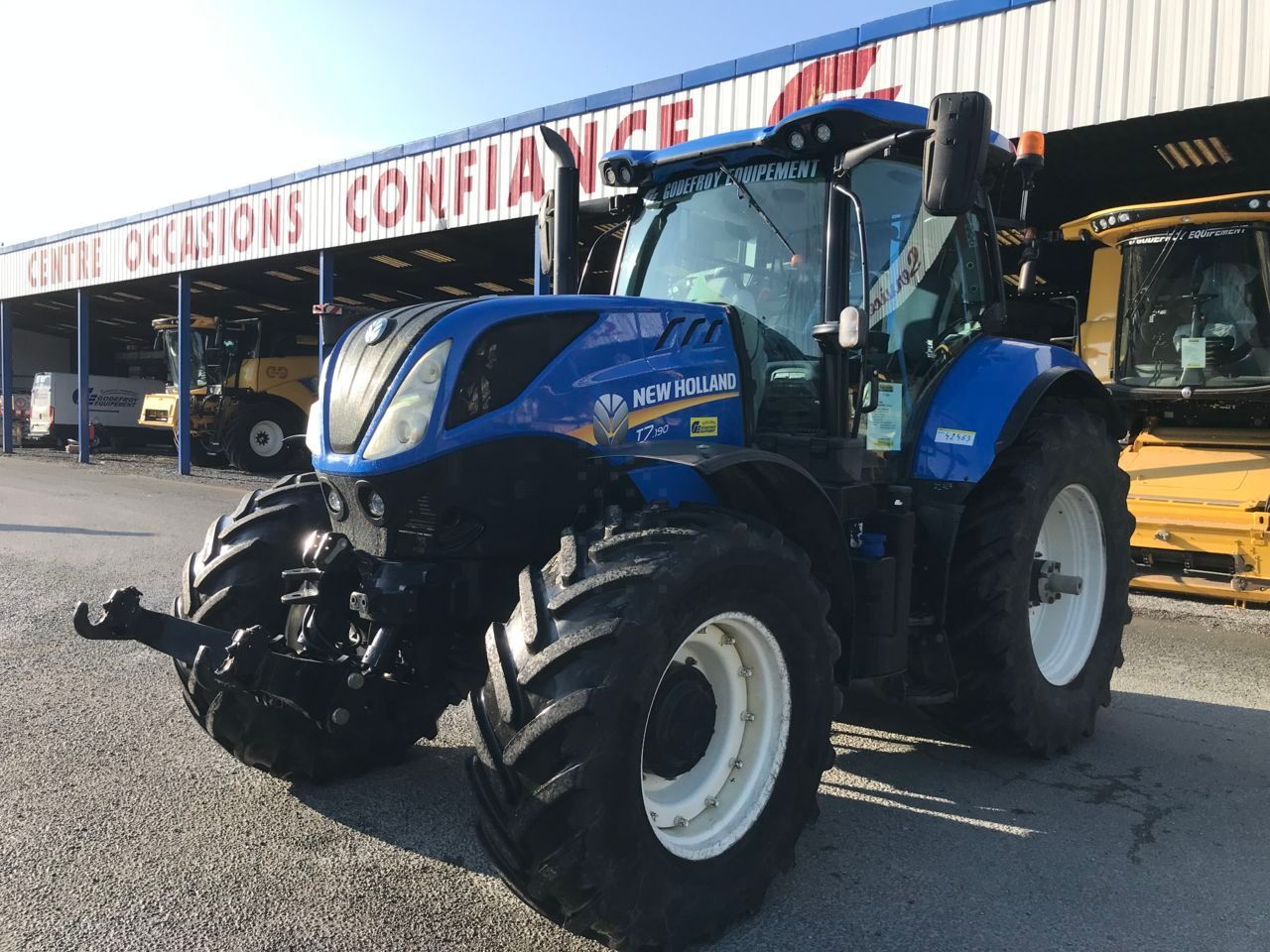 E-FARM: New Holland T7.190 - Traktor - id HWMPNKW - Rok produkcji: 2017 - Motogodziny: 3 660,Francja