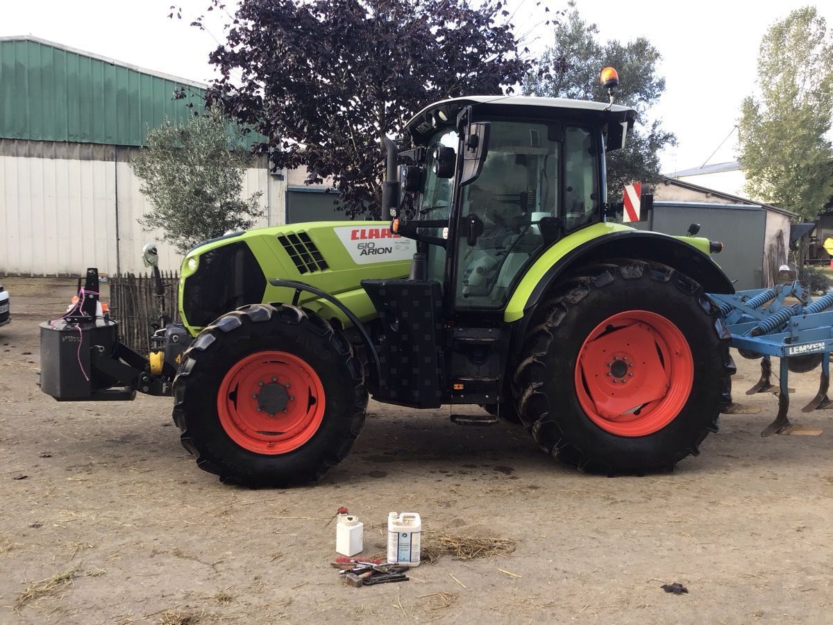 E-FARM: Claas Arion 610 - Traktor - id 3PKNJSY - 79 000 € - Rok produkcji: 2019 - Motogodziny: 2300,Moc silnika: 145,Francja