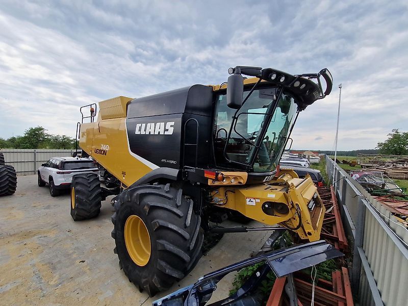 Claas Lexion 740 Combină de recoltat 86.091 EUR