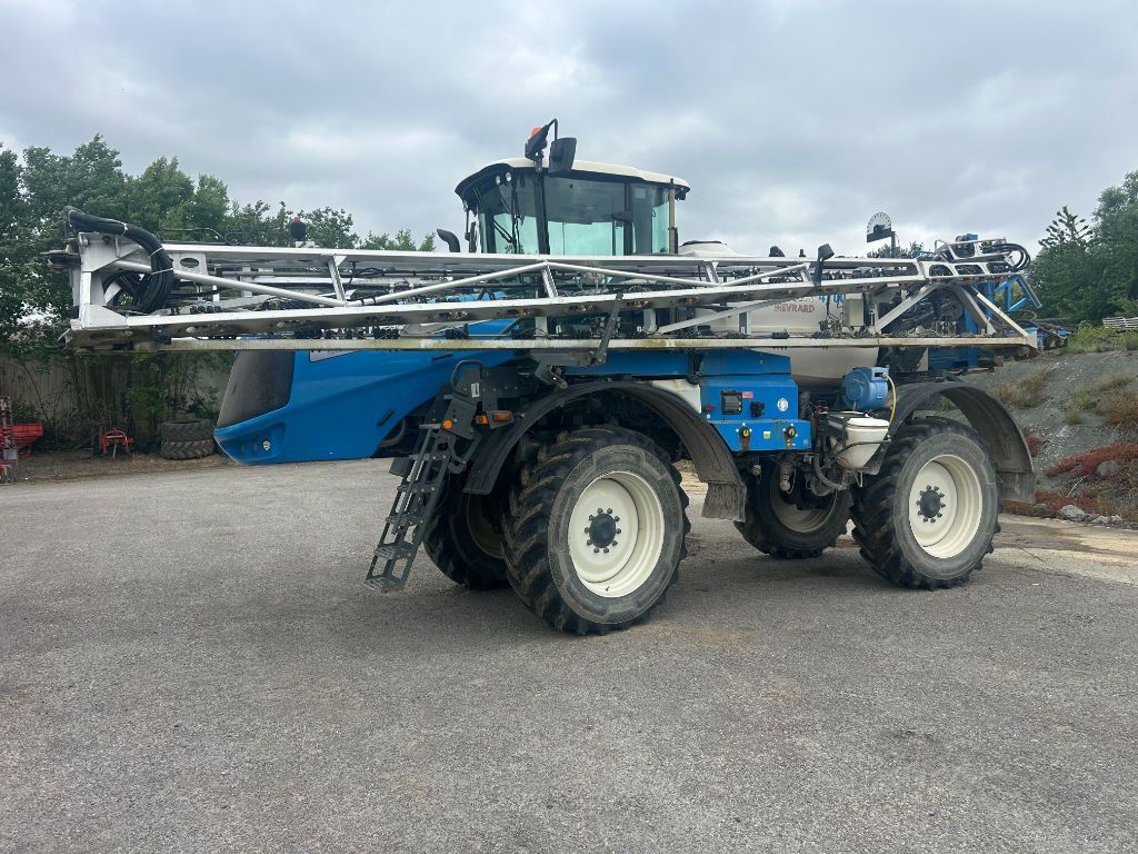 E-FARM: Evrard alpha evo 4100 - Pulvérisateur - id A9NC1CZ - 135 000 € - Année: 2015 - Lecture du nombre d'heure: 2 950,France