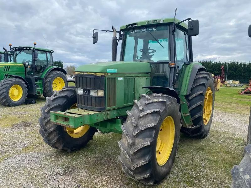 John Deere 6800 Tractor 22.000 €