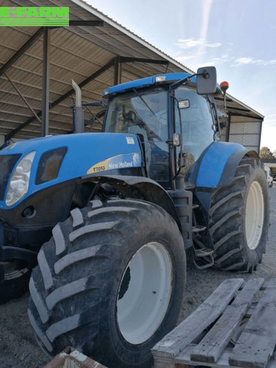 E-FARM: New Holland T 7050 - Tractor - id I5WHKQT - Year of construction: 2009 - Engine power (HP): 197