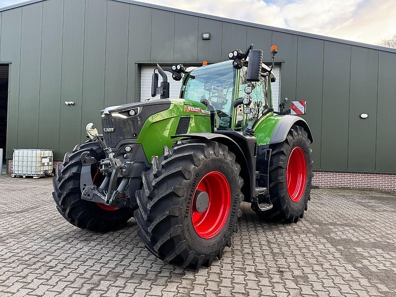 Fendt 728 Vario Profi Plus Tractor €212,500