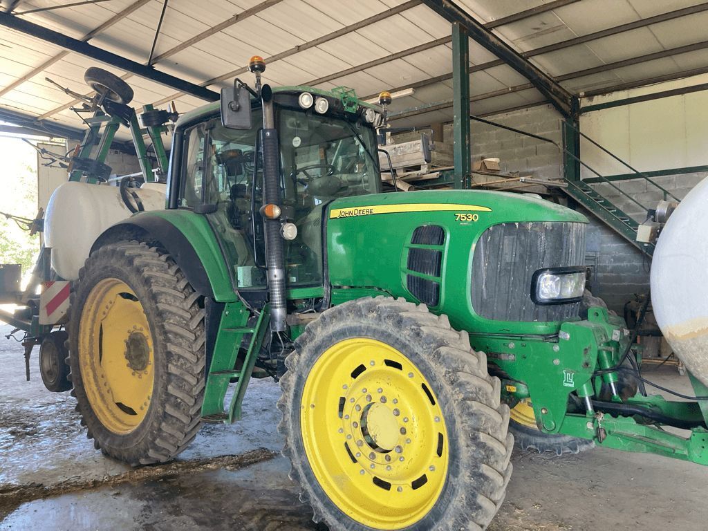 E-FARM: John Deere 7530 Premium - Traktor - id S3PH5QI - 42 000 € - Rok produkcji: 2010 - Motogodziny: 9600,Moc silnika: 185,Francja