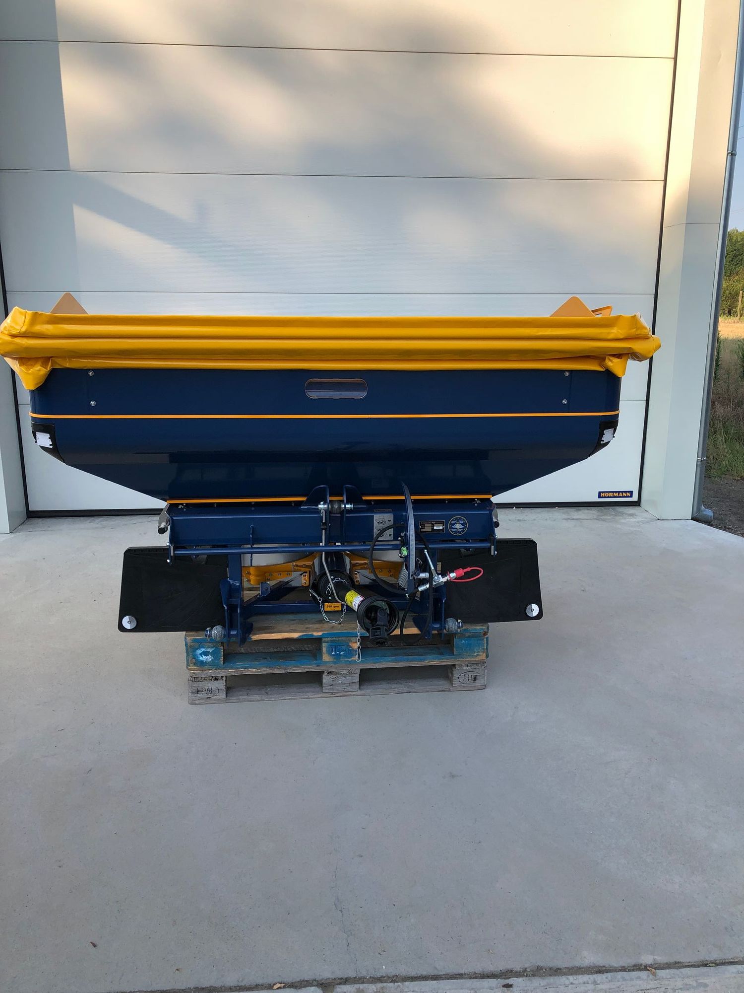 E-FARM: Bogballe 15 plus - Rozmetadlo hnojiv - id KDMBK3A - 7 000 € - Rok výroby: 2022 - Maďarsko