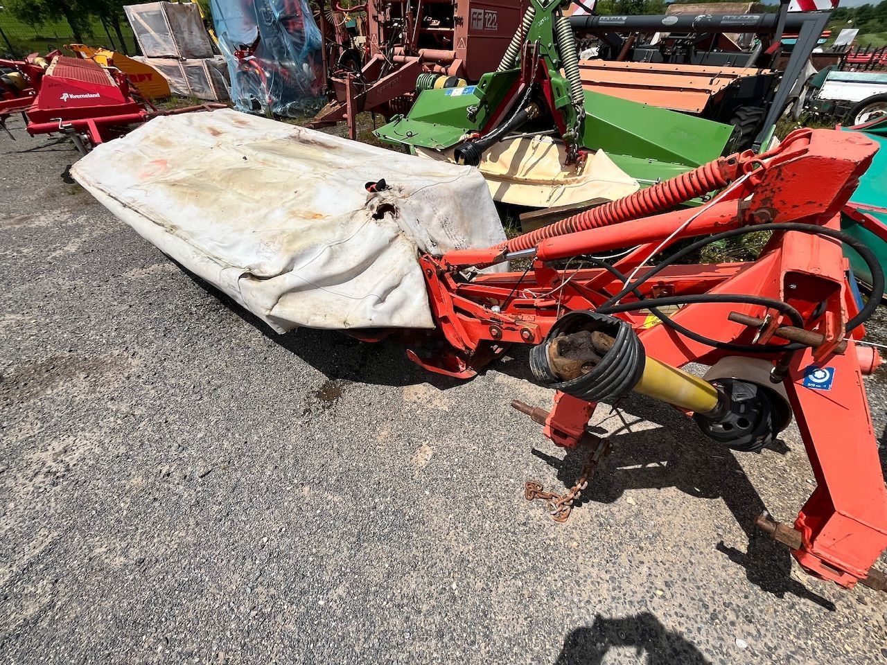 E-FARM: Kubota gmd 700 gii - Segadora - id J7ZF3RZ - Año: 2004 - Francia