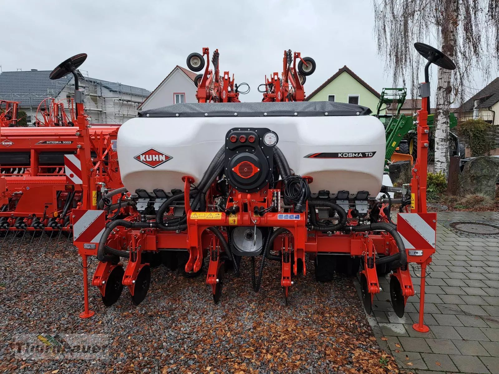 E-FARM: Kuhn Kosma TD - Burghiu de precizie - id TKFX5WK - 29.900 EUR - Anul: 2024 - Germania