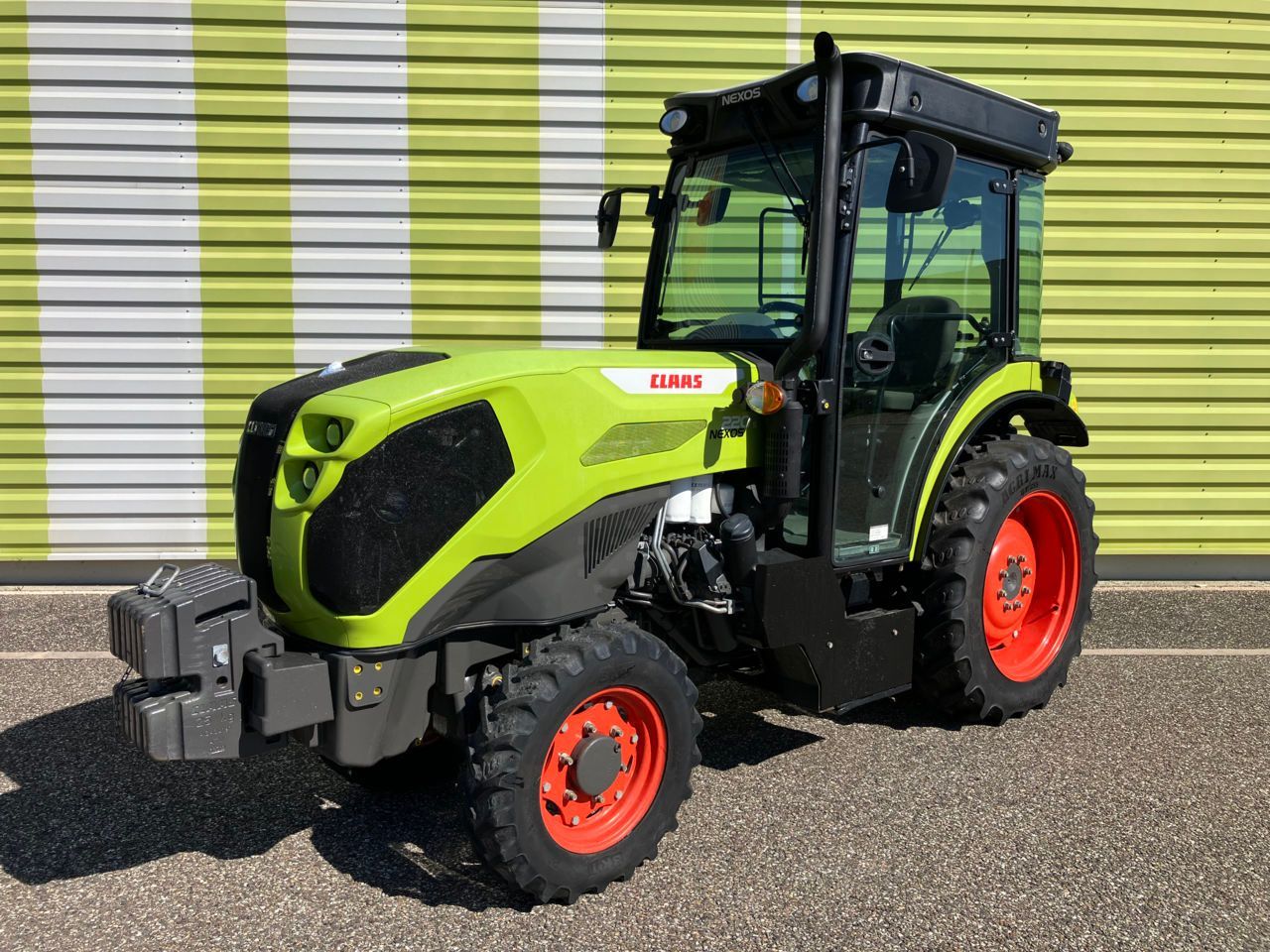 Claas Nexos 220 S Tractor €47,000