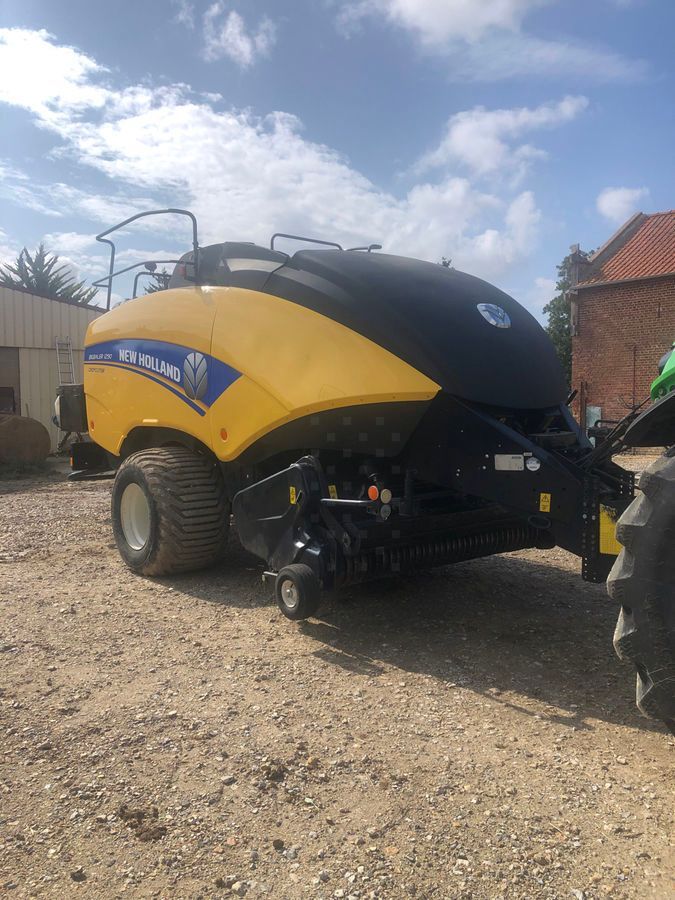New Holland bigbaler 1290 cropcutter Baler €55,000