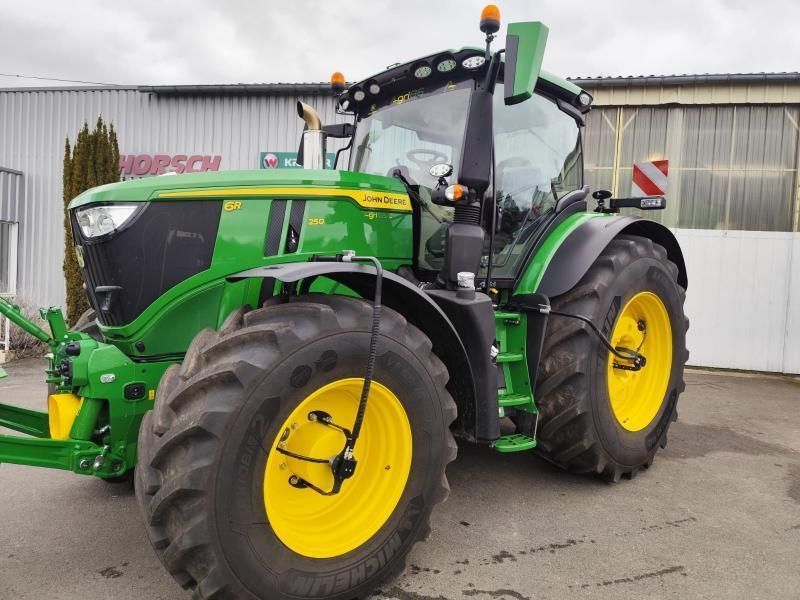 John Deere 6R 250 Tractor €197,000