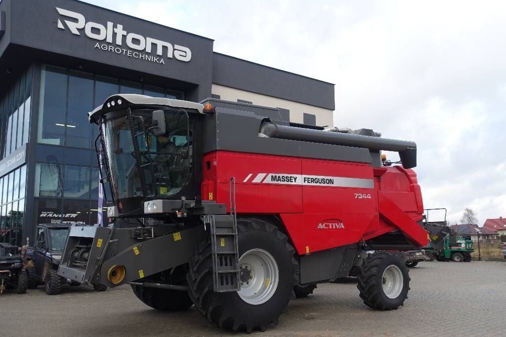 Massey Ferguson Activa 7344 Combină de recoltat 161.947 EUR