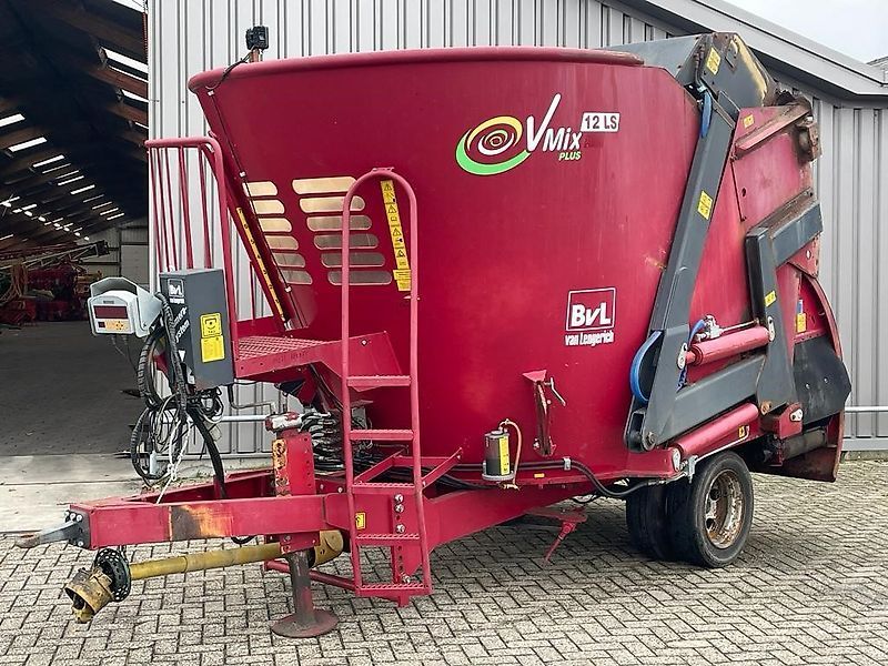 E-FARM: lengerich bvl van lengerich vmix 12 ls plus - Futtermischwagen - id SJ4Q8XS - 4.500 € - Baujahr: 2007 - Niederlande