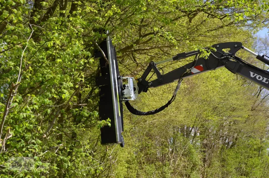 E-FARM: Greentec astschneider rm 232 - Rasenmäher - id JZFMVWZ - Baujahr: 2024 - Österreich